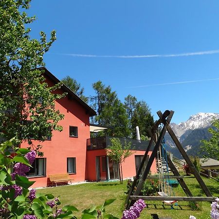 Chasa Felix Apartment Scuol Ruang foto
